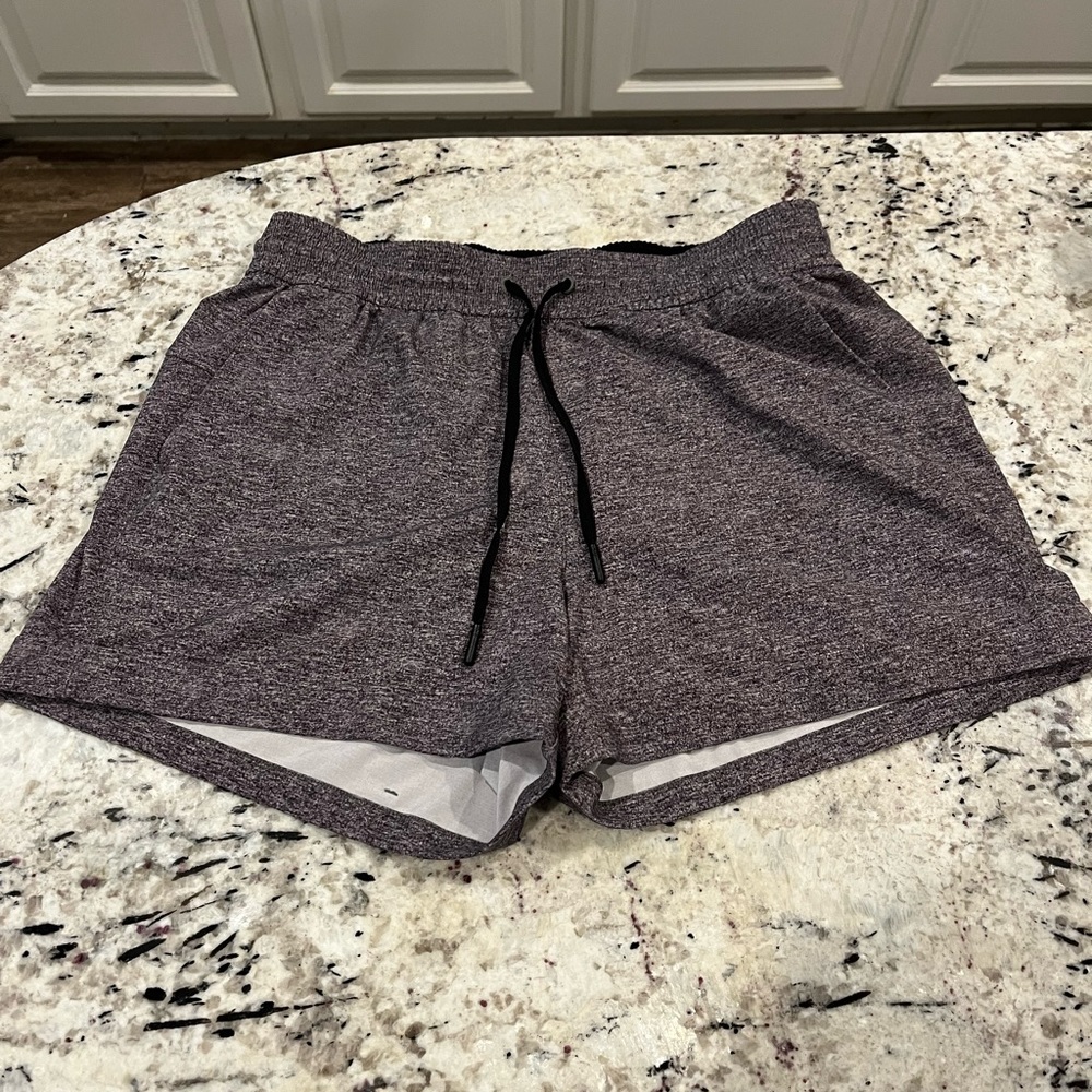 lululemon spring break away shorts dark gray size 6